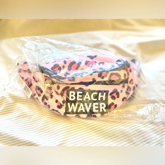 Beachwaver Pink Catwalk Fanny pack - Picture 3 of 4